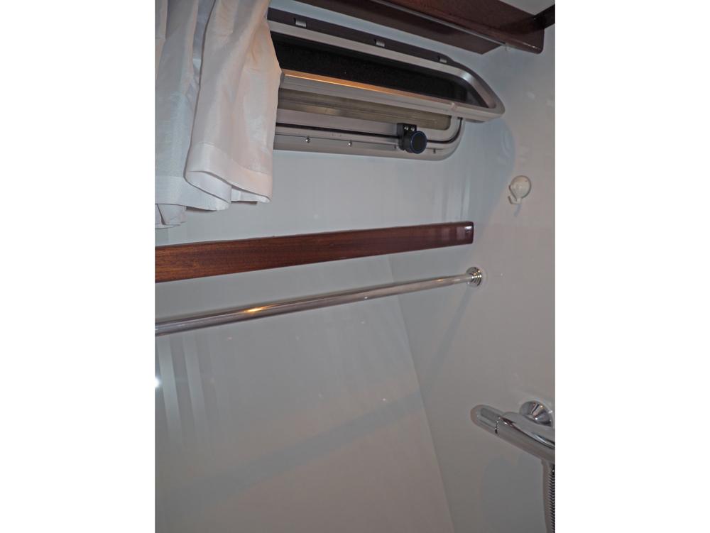 Fore ship, Accommodation